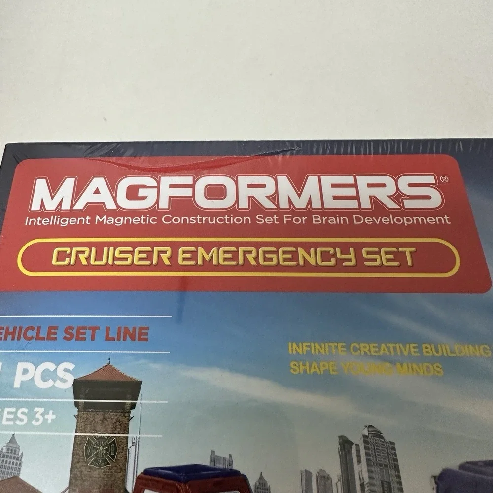 Magformers magnetic construction
